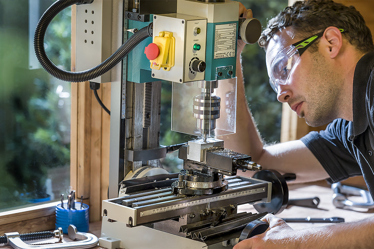 EQUIPMENT & MACHINERY